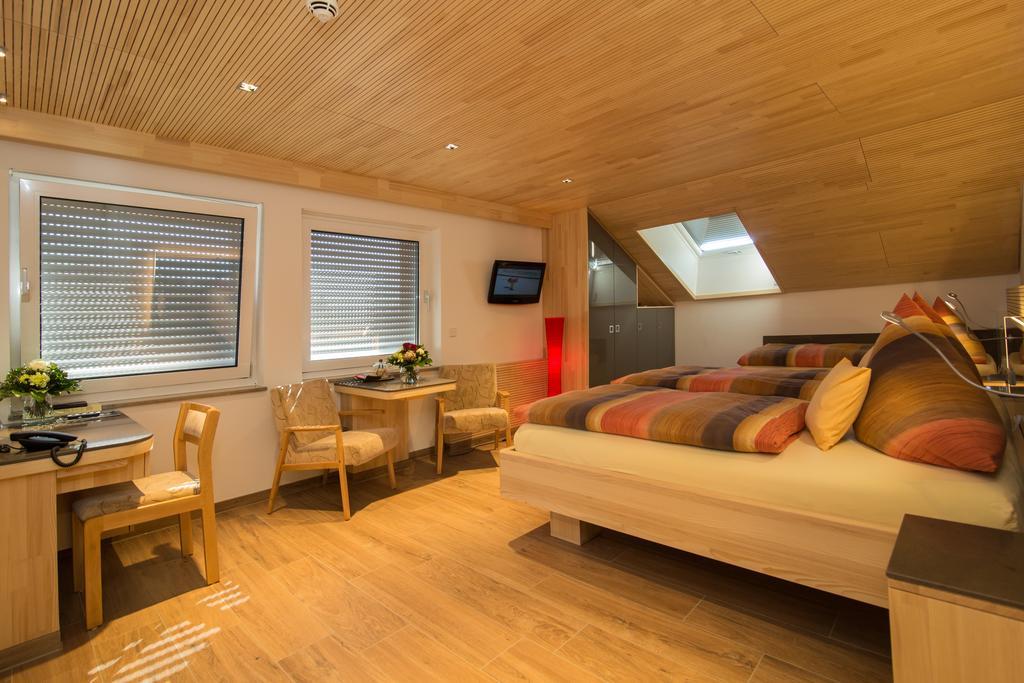 זיגמרינגן Hotel Garni Jaegerhof חדר תמונה