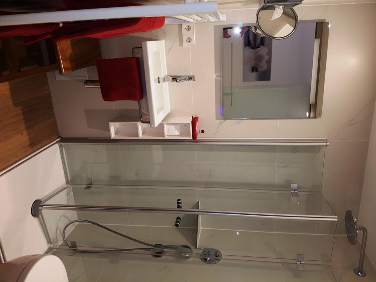 זיגמרינגן Hotel Garni Jaegerhof מראה חיצוני תמונה