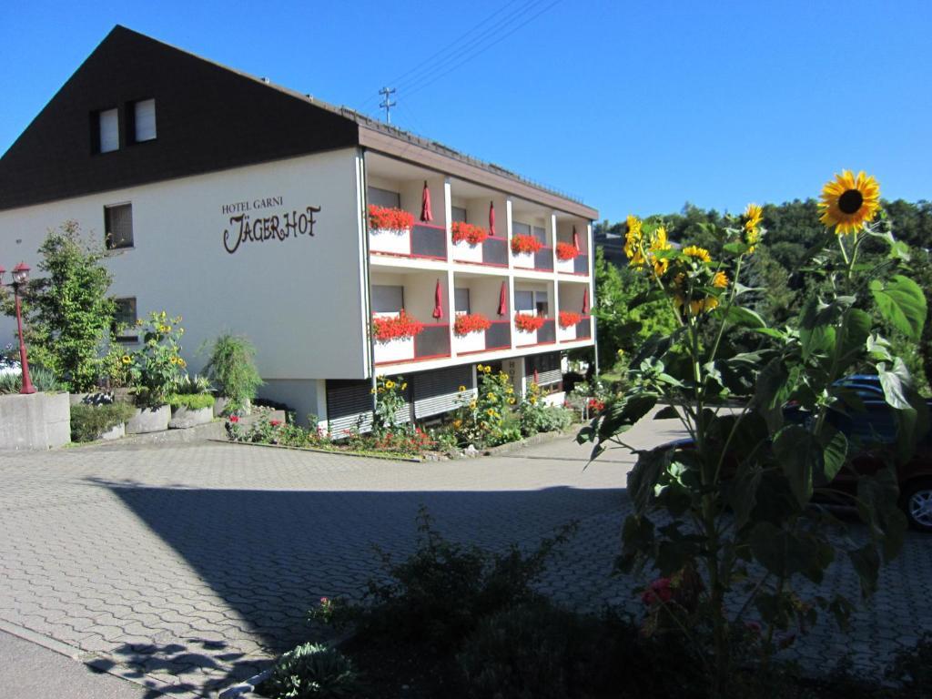 זיגמרינגן Hotel Garni Jaegerhof מראה חיצוני תמונה