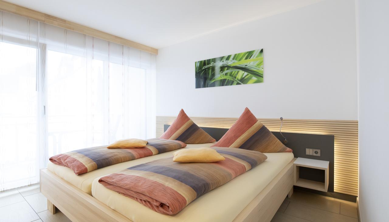 זיגמרינגן Hotel Garni Jaegerhof מראה חיצוני תמונה